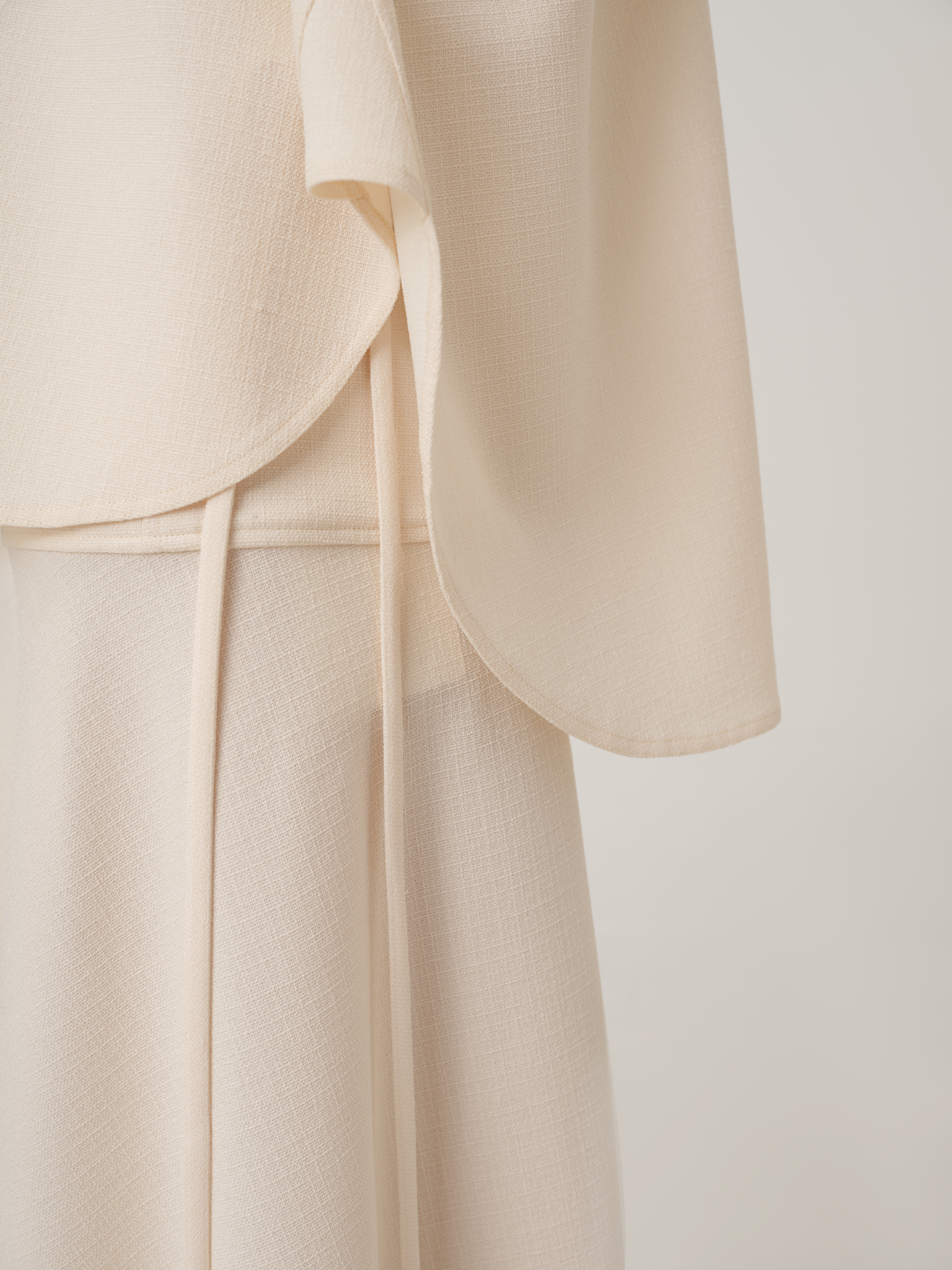会员价WRAP SILK MIDI SKIRT IN CREAM